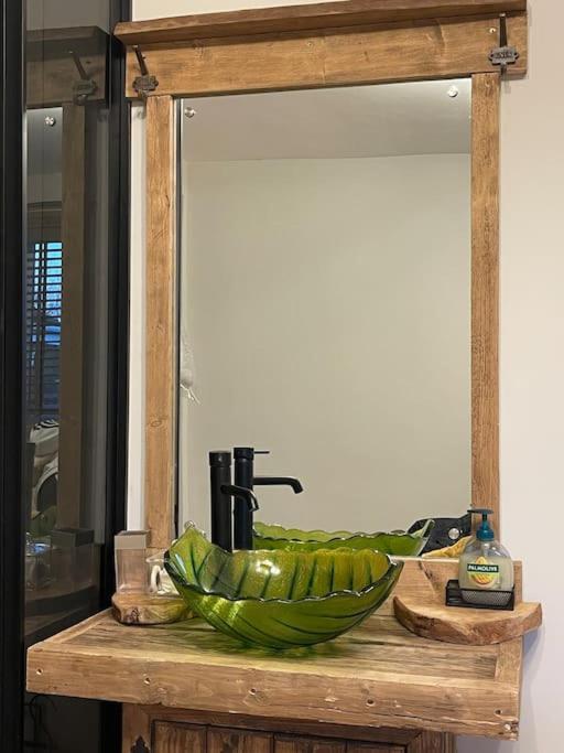 Orchard Retreat Staycation Holiday home Boston